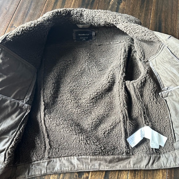 A&F Trucker Jacket - Picture 6 of 7